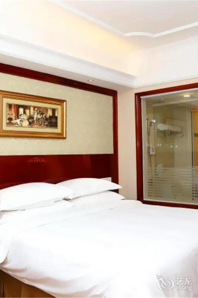 Vienna Hotel Shenzhen Futian Bagua Road Екстериор снимка